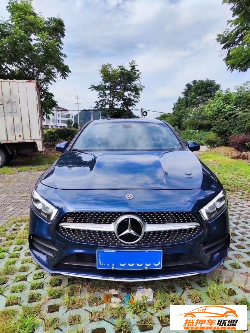 19年奔馳A轎車 