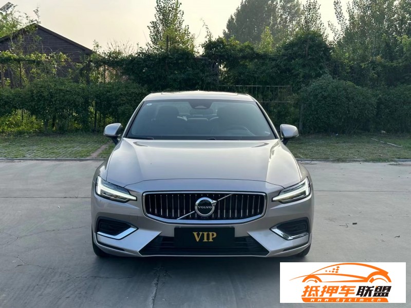  23年沃爾沃S60轎車 
