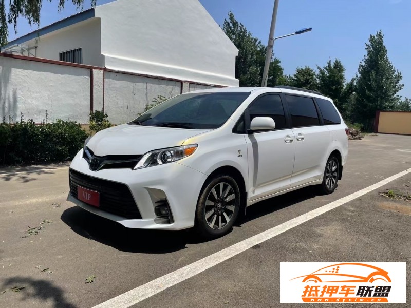  17年豐田塞納MPV 