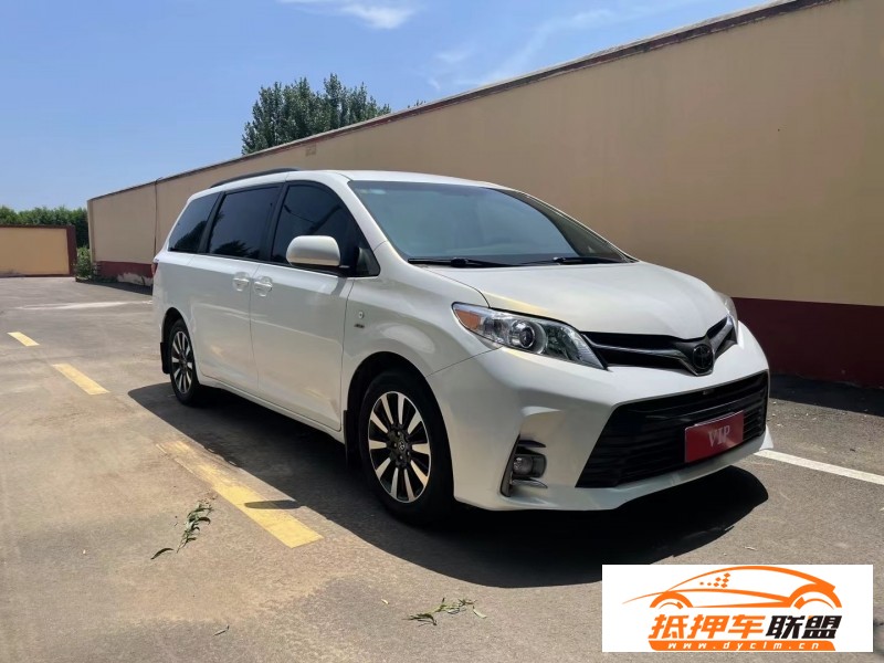  17年豐田塞納MPV 