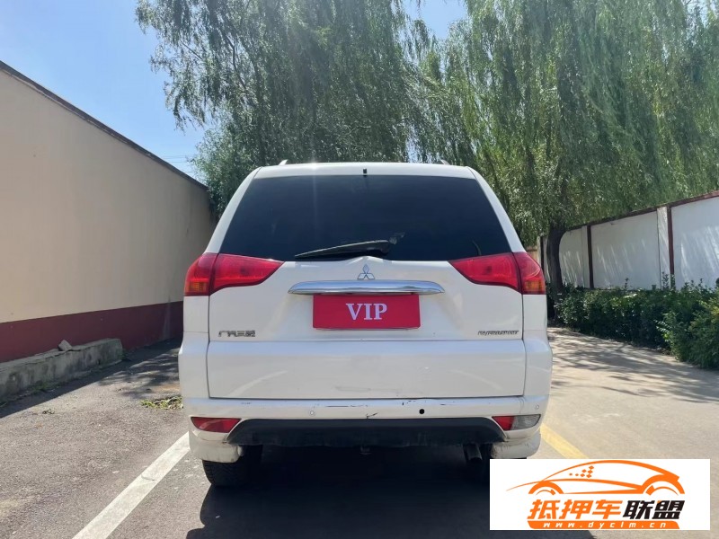  14年三菱帕杰羅·勁暢SUV 