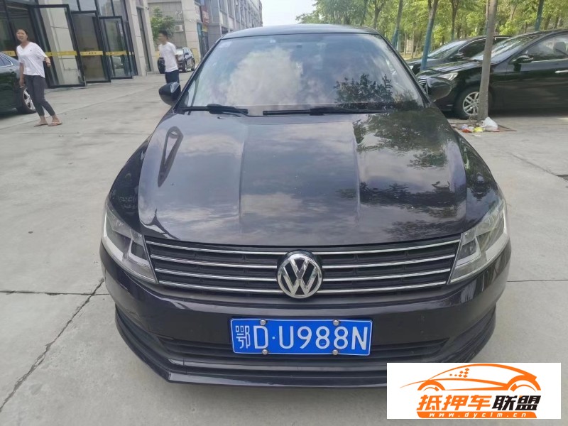  18年大眾朗逸轎車 
