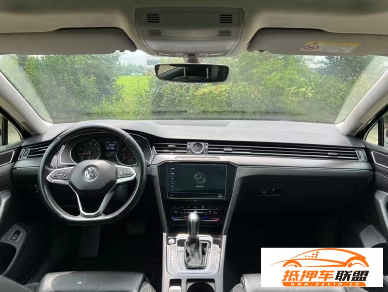  20年大眾邁騰轎車 