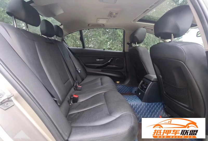  16年寶馬3系轎車 