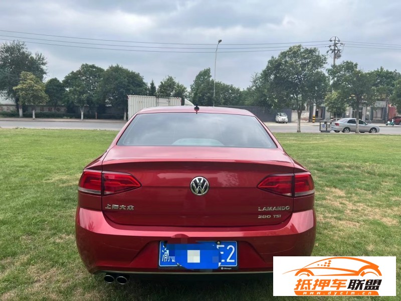  15年大眾凌渡轎車 