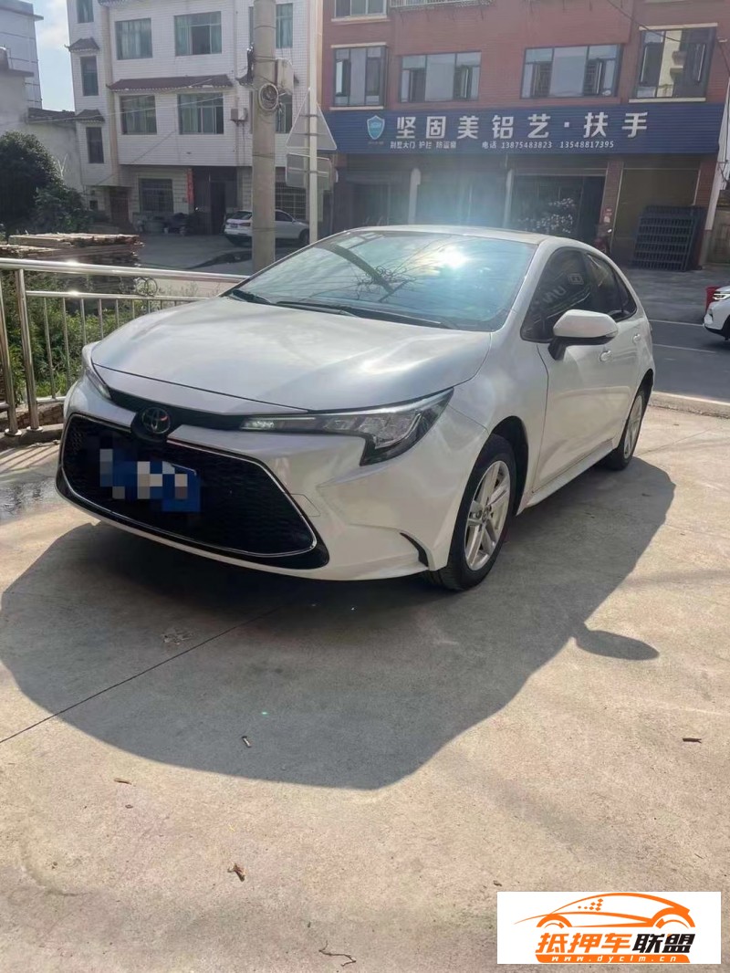  22年豐田雷凌轎車 
