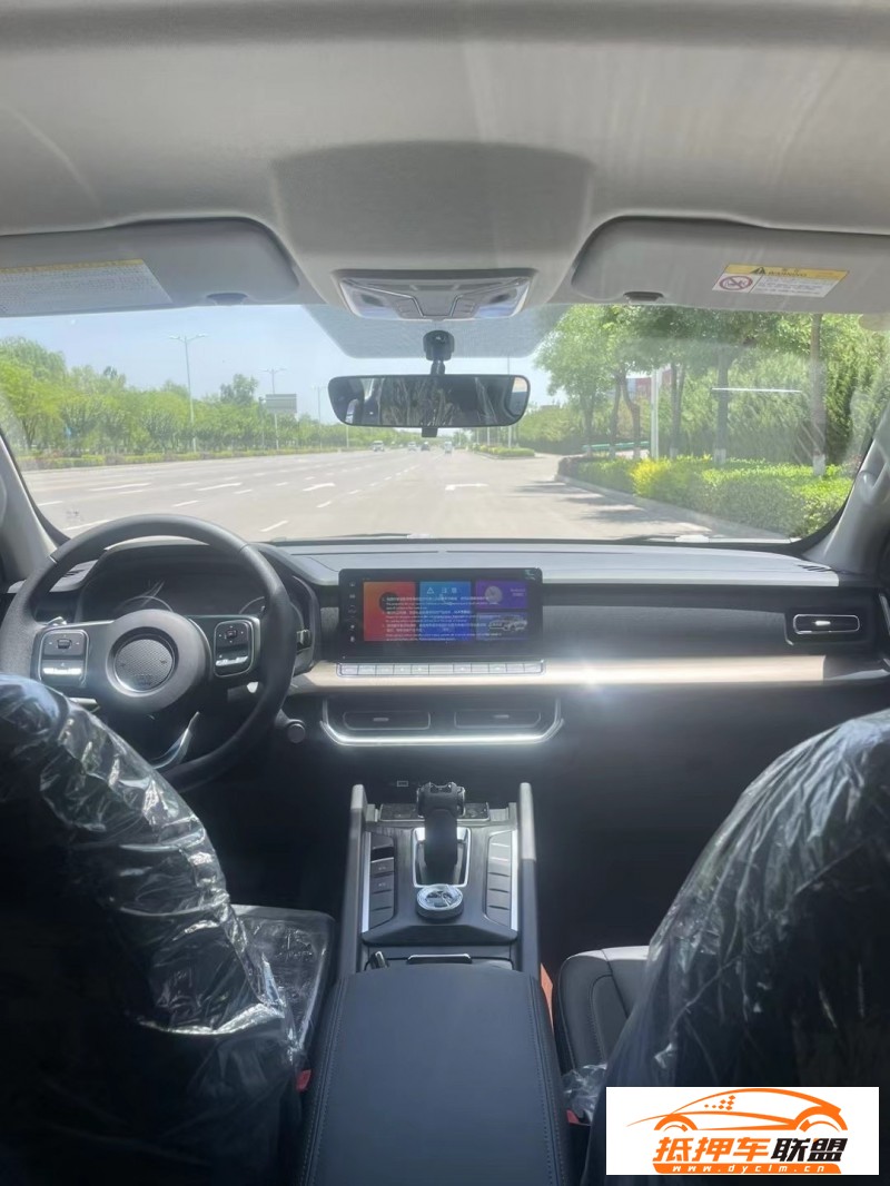  23年長(zhǎng)城長(zhǎng)城炮轎車(chē) 