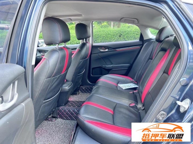  19年本田思域轎車 