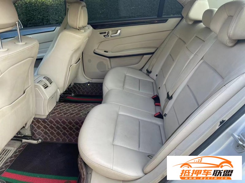  14年奔馳E轎車 