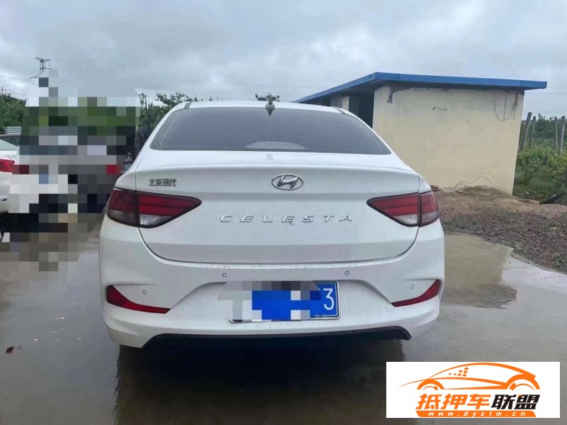  21年現(xiàn)代悅動轎車 