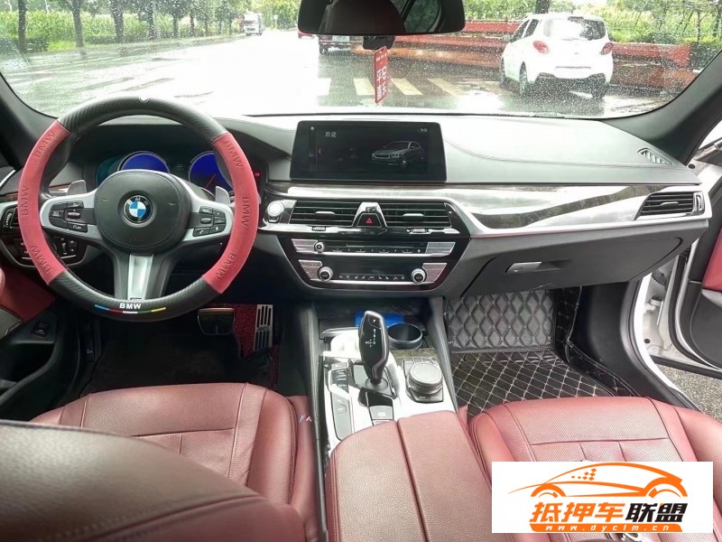  18年寶馬5系轎車 