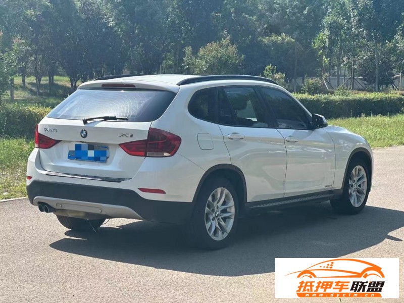  16年寶馬X1轎車 