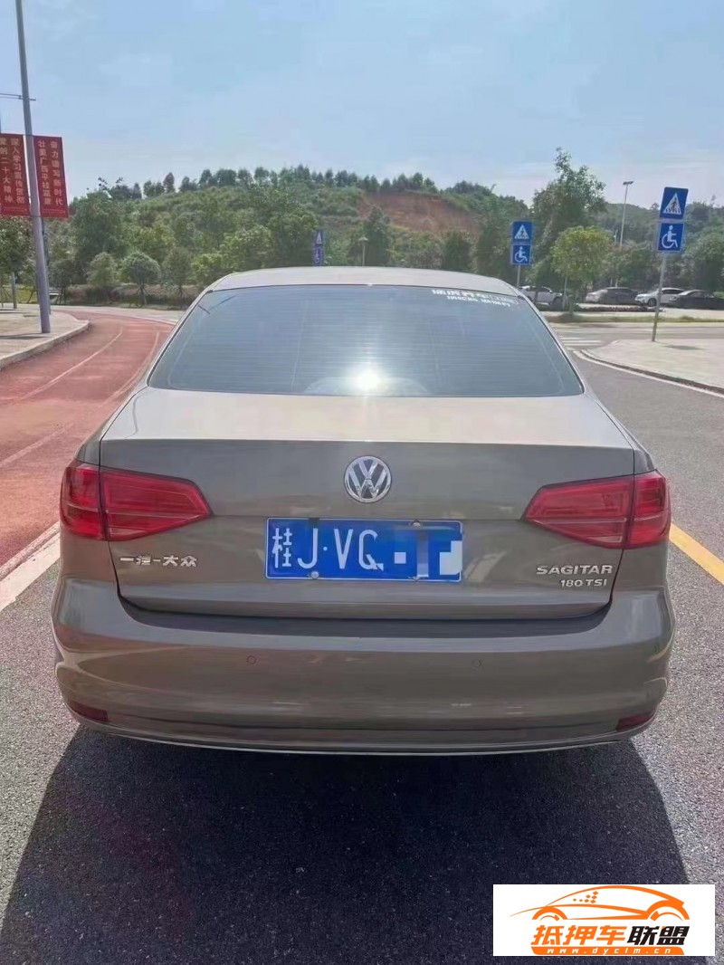  17年大眾速騰轎車 