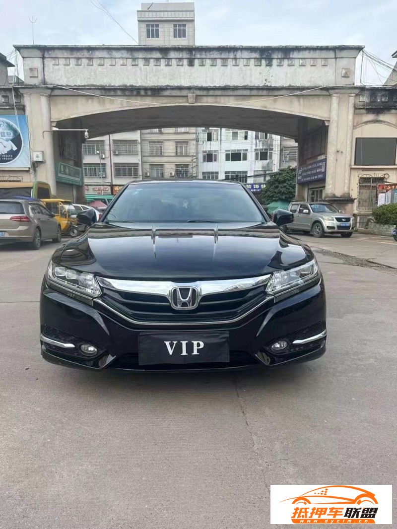  16年本田思鉑睿轎車 