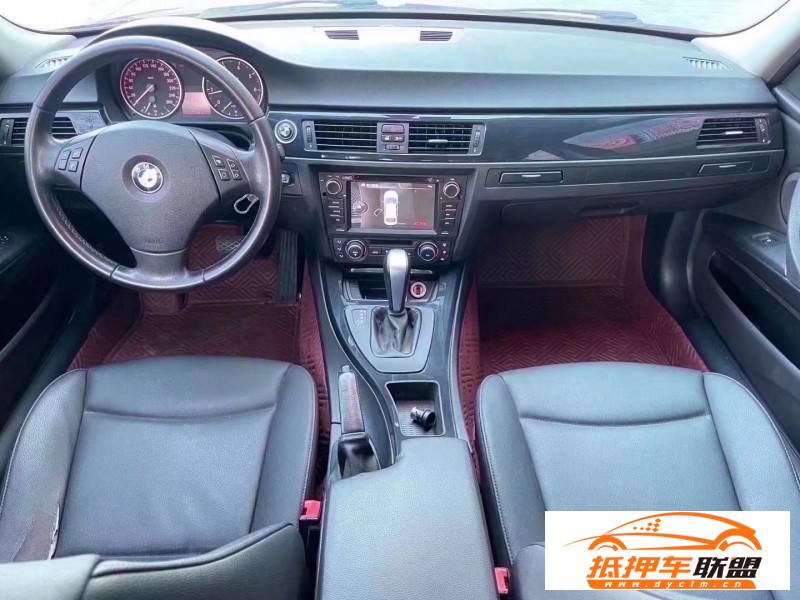  12年寶馬3系轎車 
