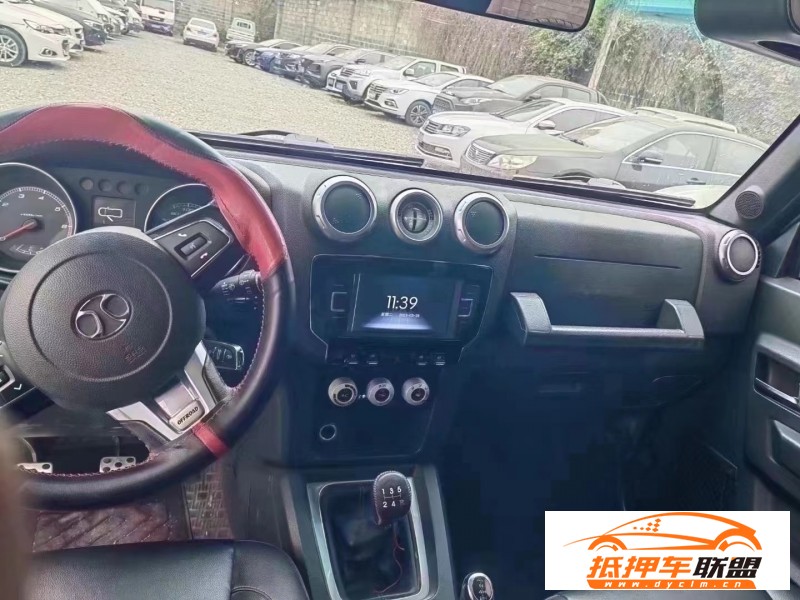  18年北京BJ40轎車 