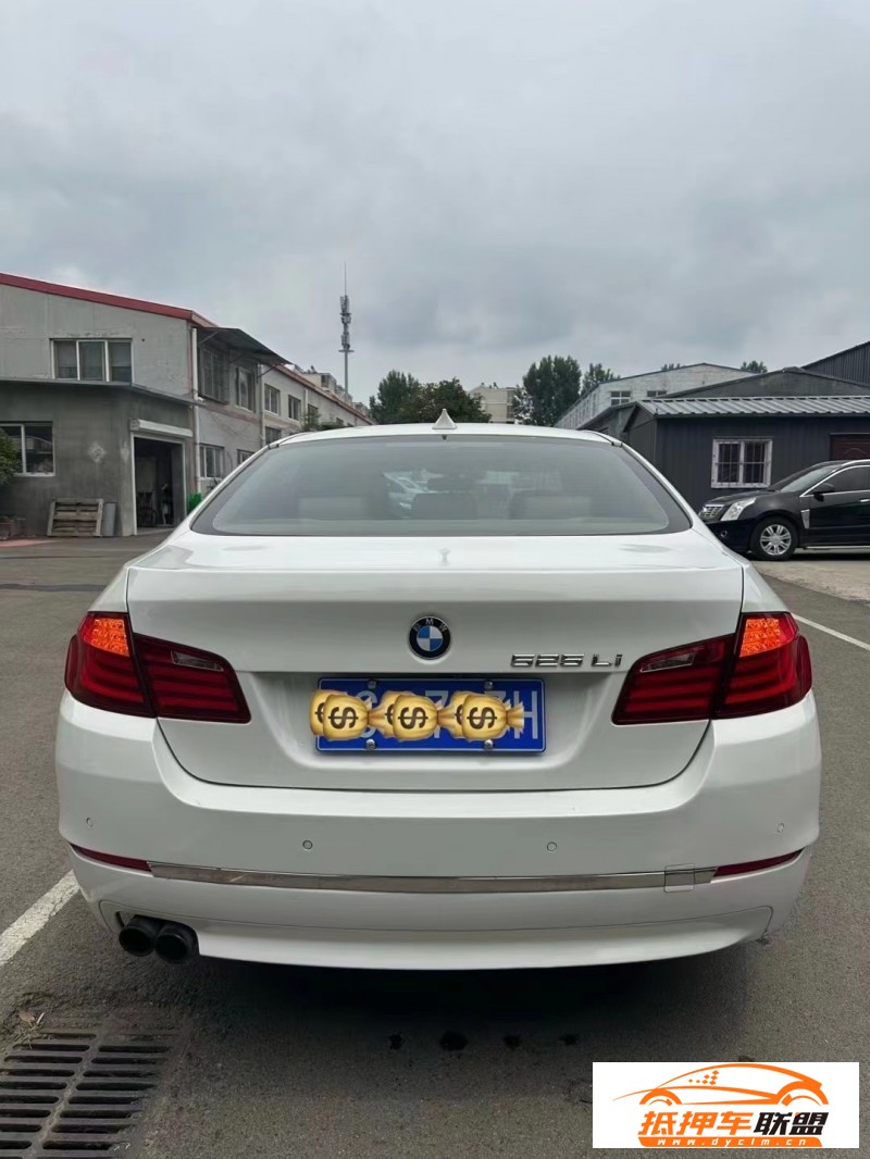  13年寶馬5系轎車 