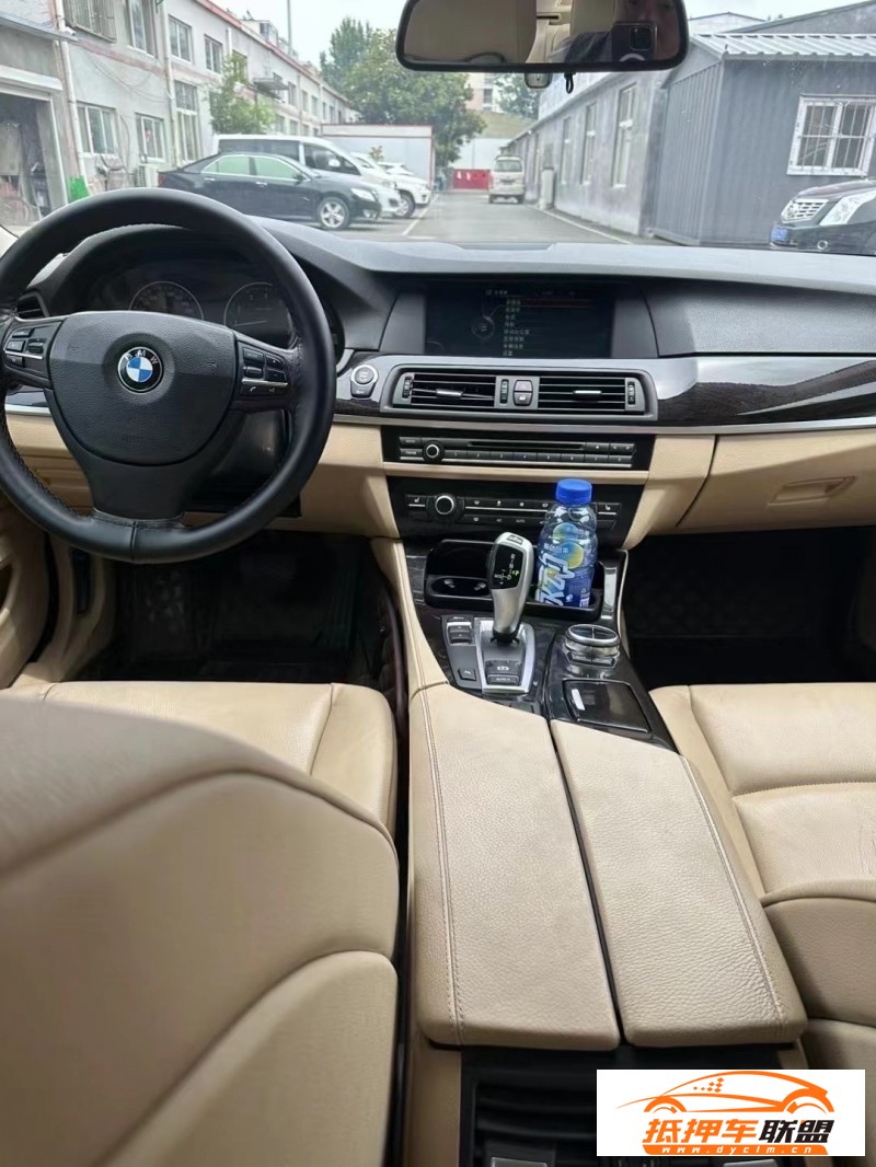  13年寶馬5系轎車 