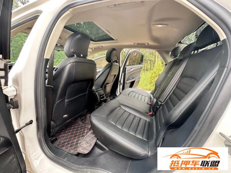  20年福特蒙迪歐轎車(chē) 