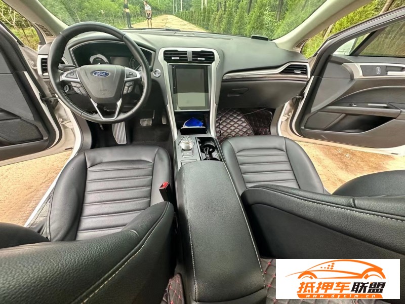  20年福特蒙迪歐轎車(chē) 
