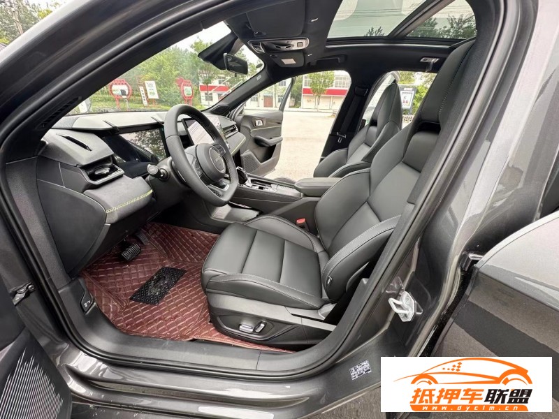  23年領(lǐng)克03SUV 