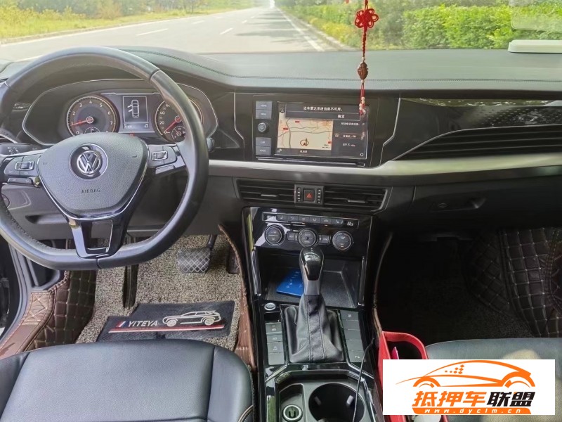  19年大眾帕薩特轎車 