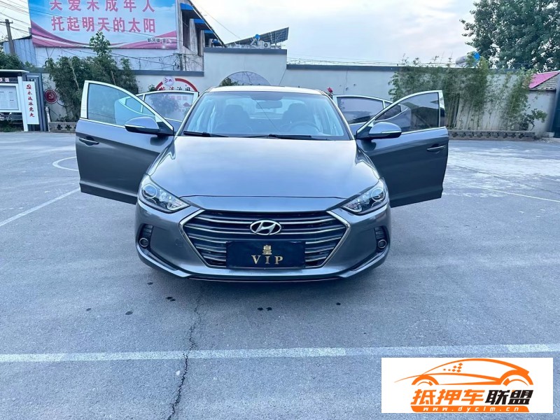  16年現(xiàn)代領(lǐng)動(dòng)轎車 
