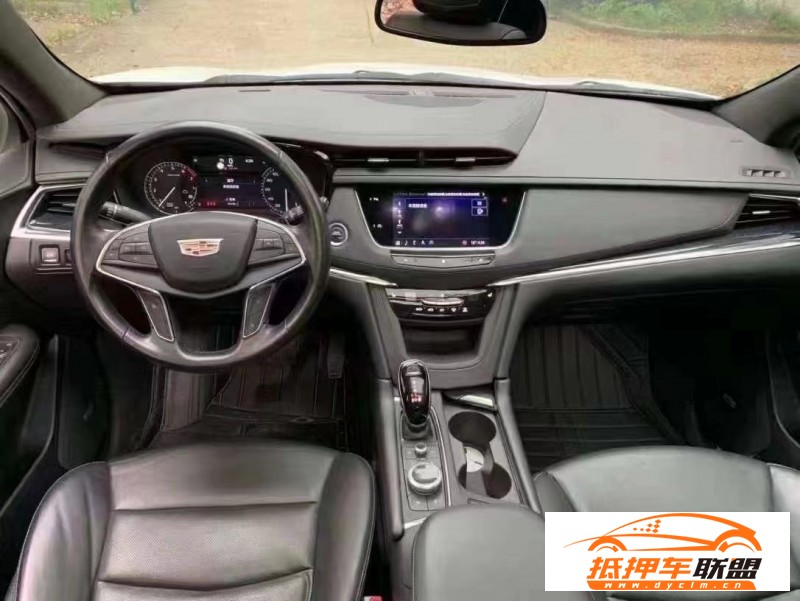  19年凱迪拉克XT5SUV 