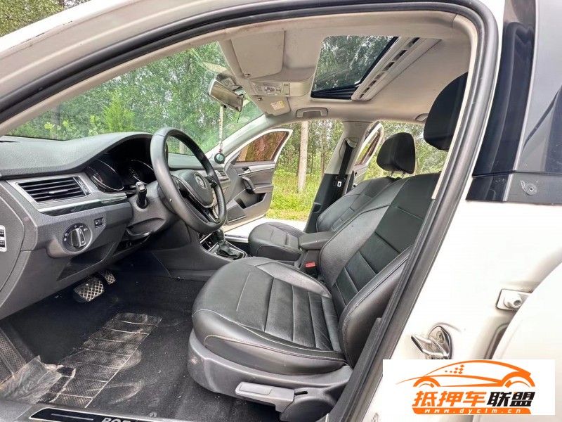  17年大眾寶來(lái)轎車 