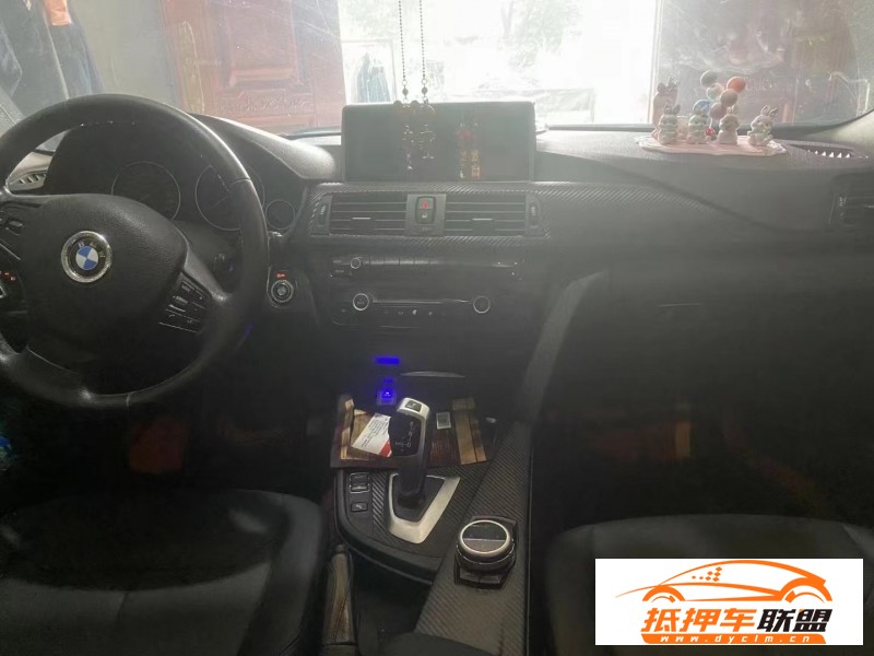  15年寶馬3系轎車 