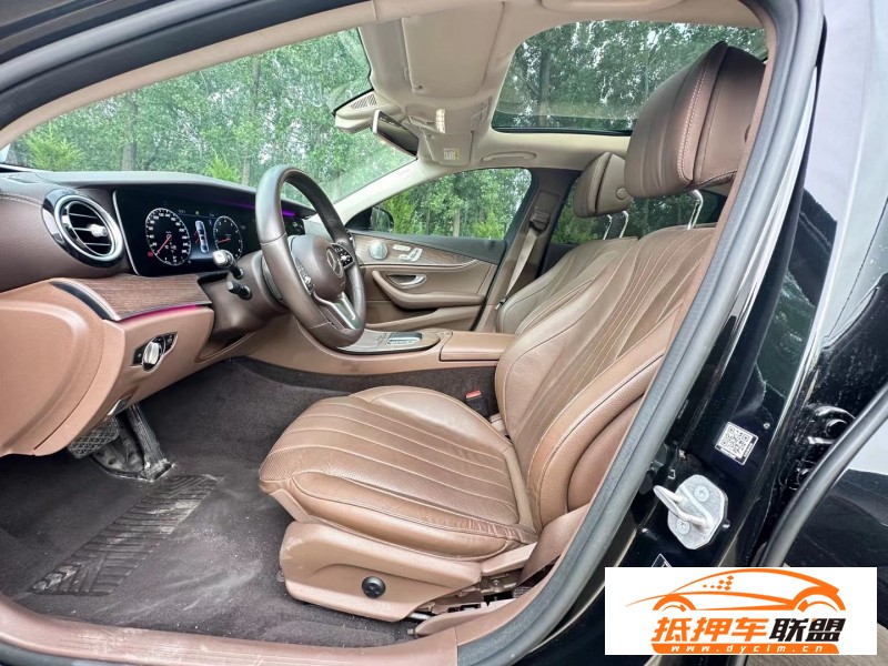  20年奔馳E轎車 