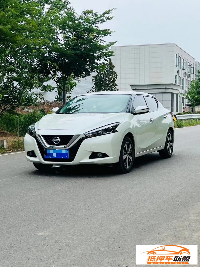  18年日產(chǎn)藍鳥轎車 