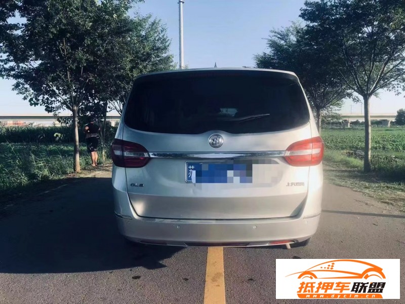  16年別克GL8轎車 