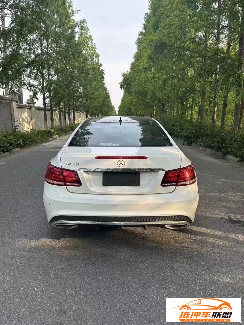  14年奔馳E轎車 