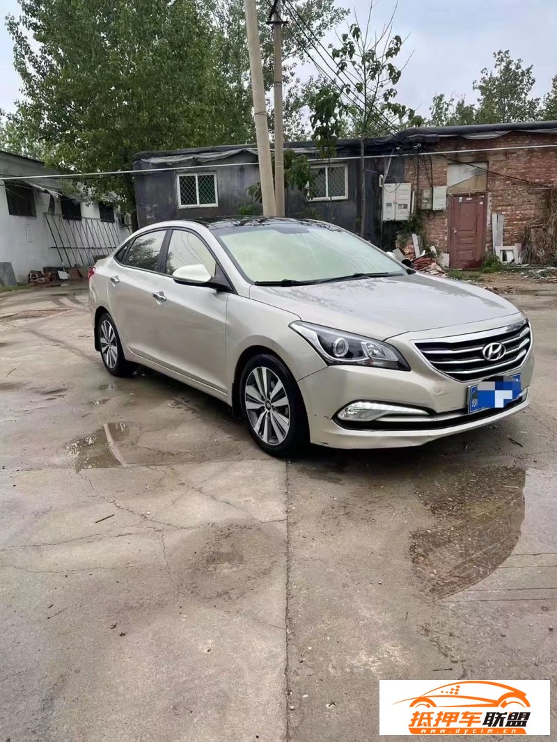  16年現(xiàn)代名圖轎車 