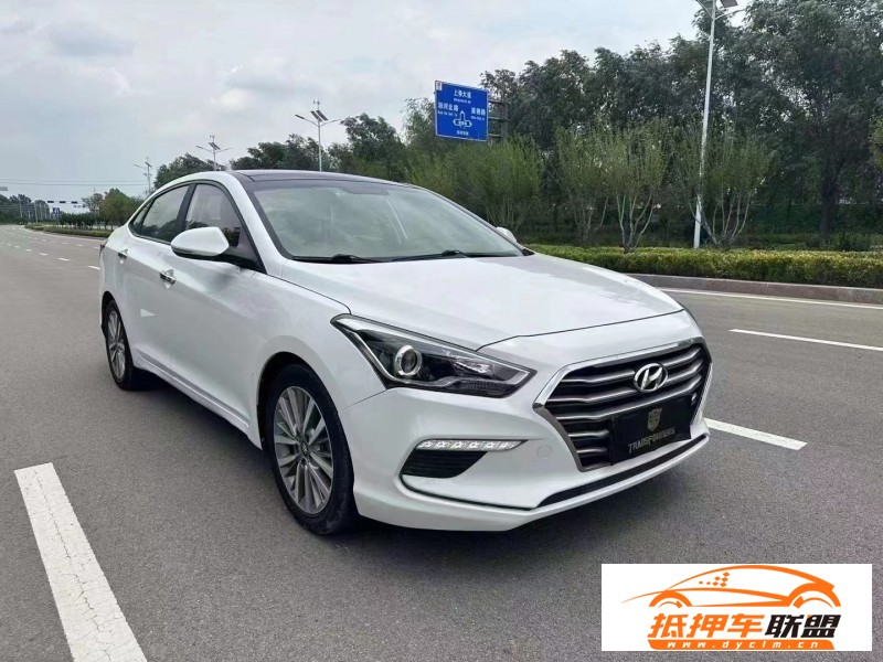  18年現(xiàn)代名圖轎車(chē) 