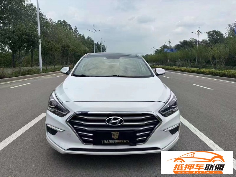  18年現(xiàn)代名圖轎車(chē) 