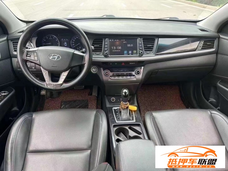  18年現(xiàn)代名圖轎車(chē) 