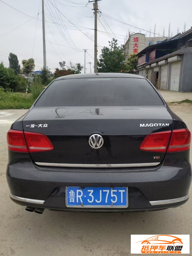  16年大眾邁騰轎車 