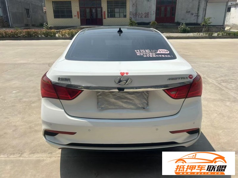  17年現(xiàn)代名圖轎車 