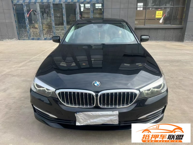  17年寶馬5系轎車 