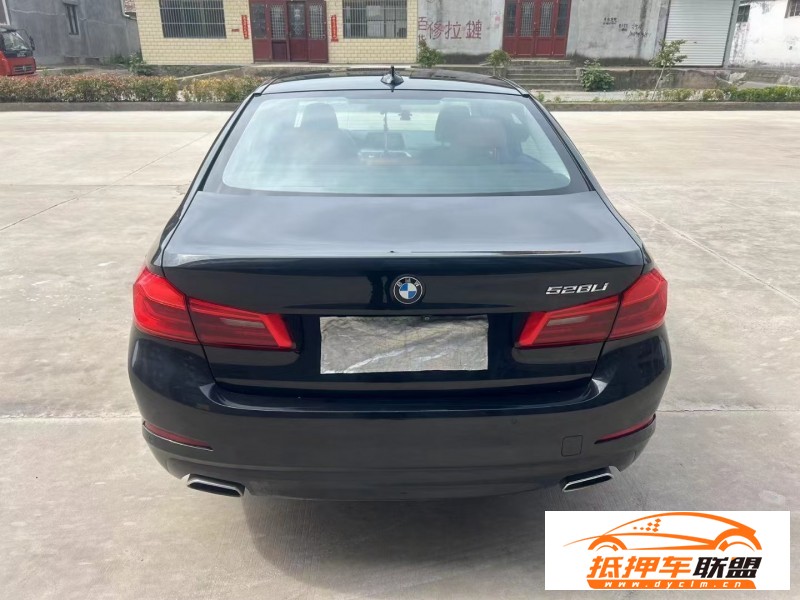  17年寶馬5系轎車 