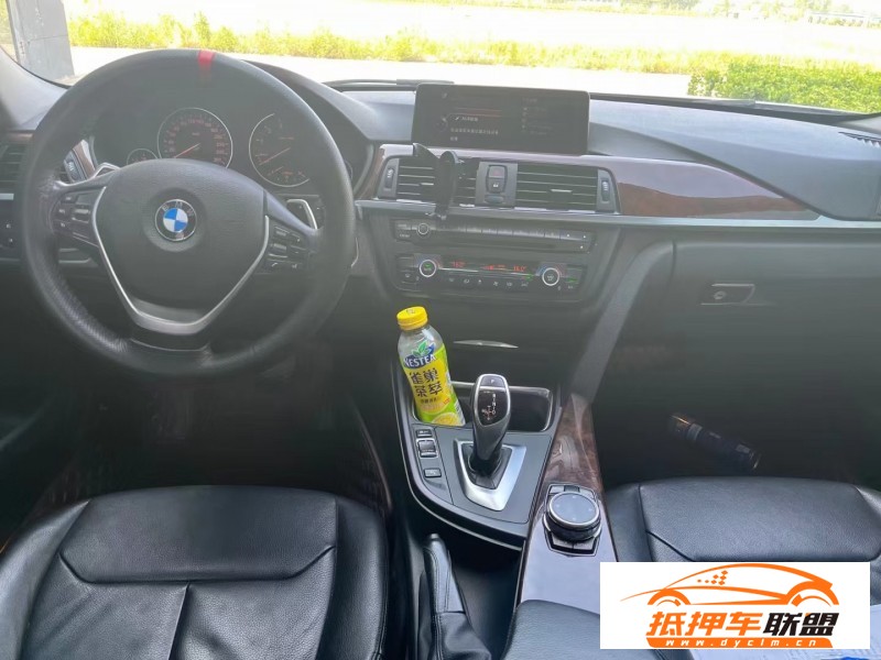  16年寶馬3系轎車 