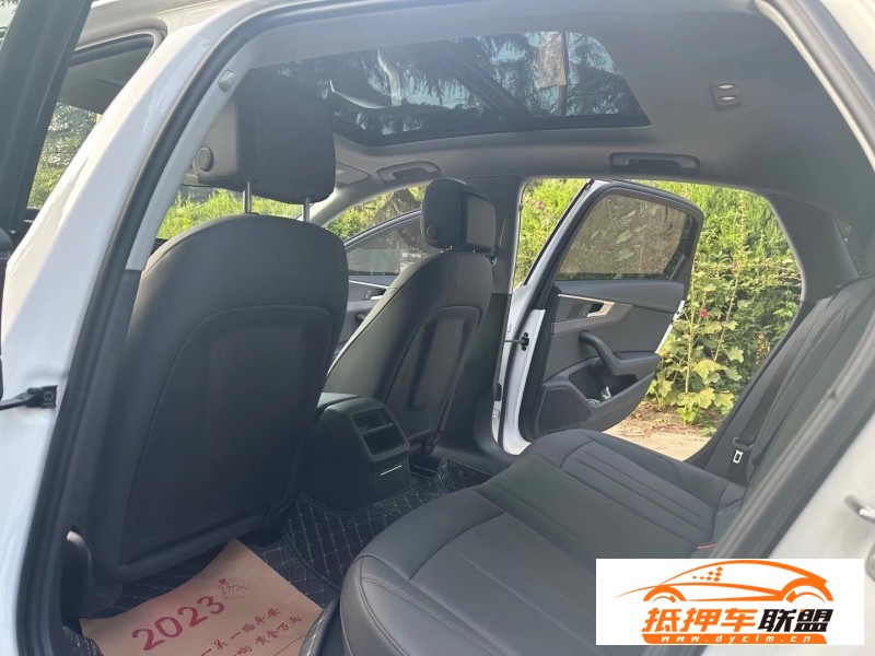  22年奧迪A4轎車 