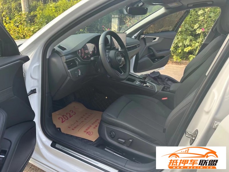  22年奧迪A4轎車 