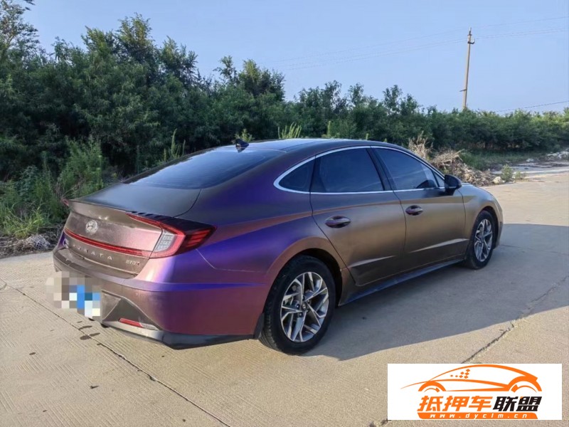  22年現代索納塔轎車 
