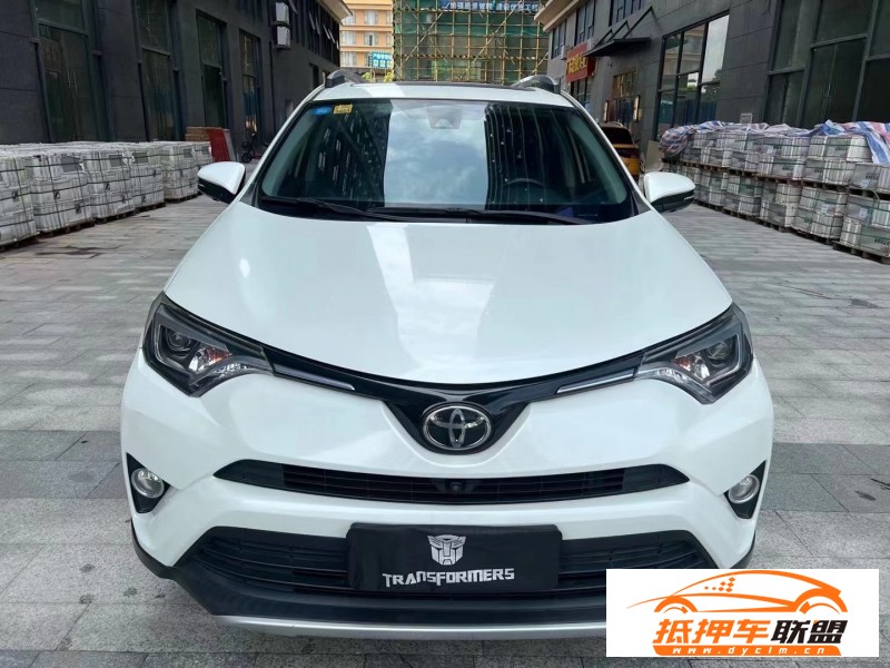  19年豐田RAV4轎車 