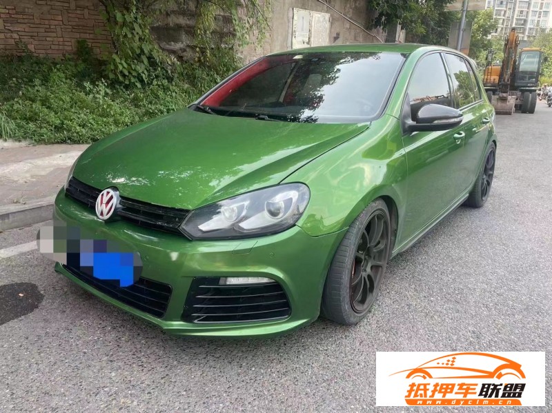  12年大眾高爾夫轎車 