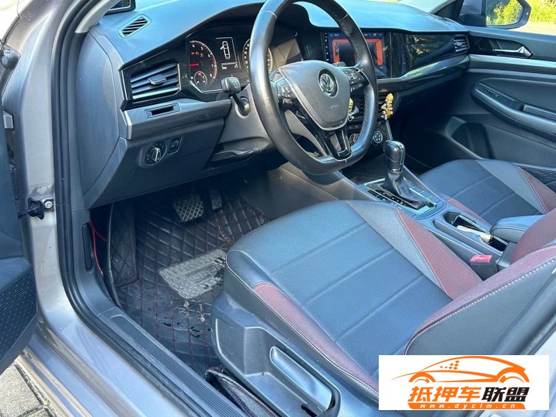  20年大眾寶來轎車 