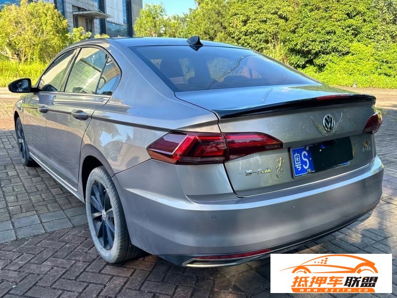  20年大眾寶來轎車 